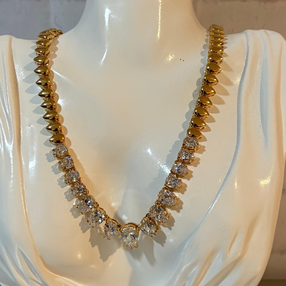 Elegant Gold Women's Necklace✨✨💛